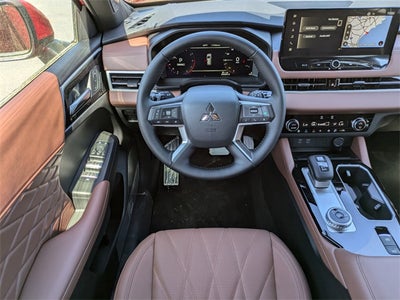 2025 Mitsubishi Outlander SEL