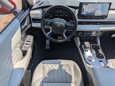 2025 Mitsubishi Outlander SEL