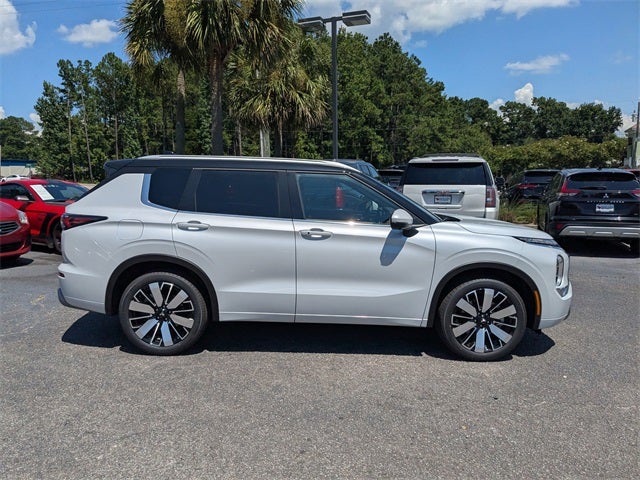 2025 Mitsubishi Outlander SEL