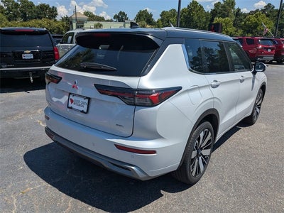 2025 Mitsubishi Outlander SEL