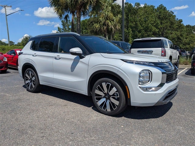 2025 Mitsubishi Outlander SEL