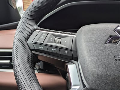 2025 Mitsubishi Outlander SEL