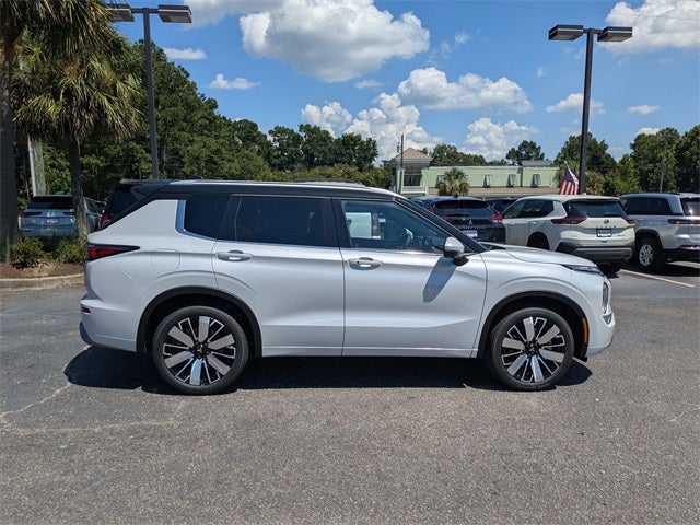 2025 Mitsubishi Outlander SEL