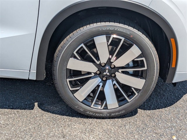 2025 Mitsubishi Outlander SEL