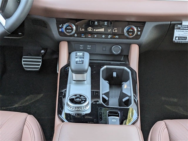 2025 Mitsubishi Outlander SEL