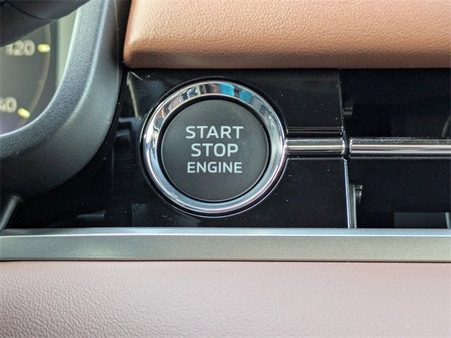 2025 Mitsubishi Outlander SEL