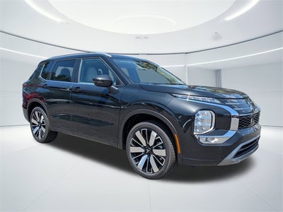 2025 Mitsubishi Outlander SEL