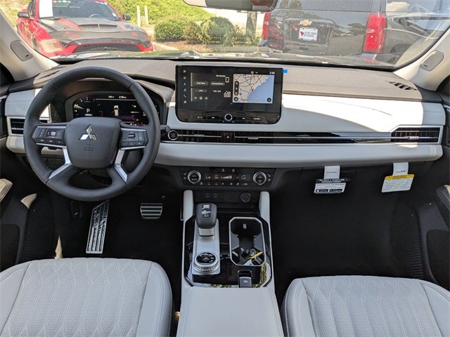 2025 Mitsubishi Outlander SEL