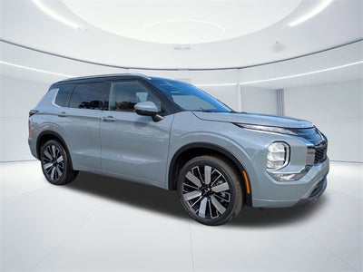 2025 Mitsubishi Outlander SEL