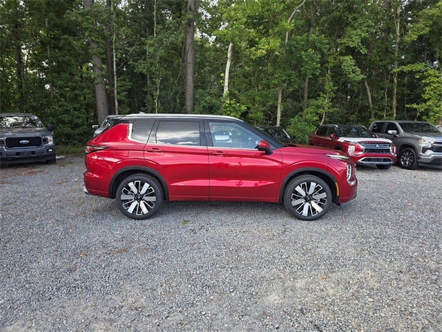 2025 Mitsubishi Outlander SEL
