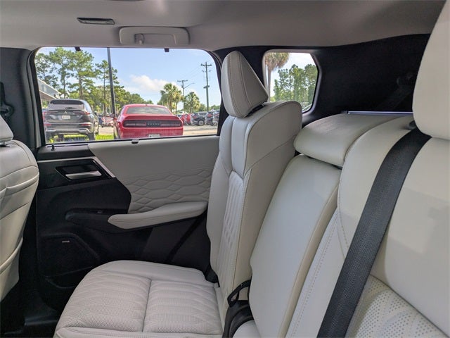 2025 Mitsubishi Outlander SEL