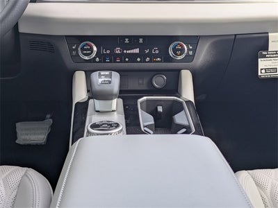 2025 Mitsubishi Outlander SEL