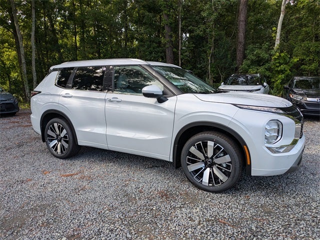 2025 Mitsubishi Outlander SEL