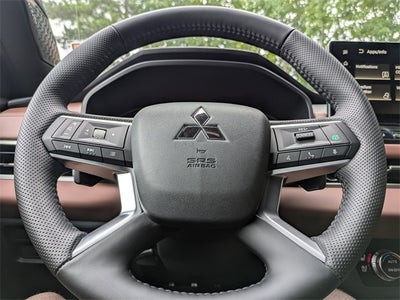 2025 Mitsubishi Outlander SEL