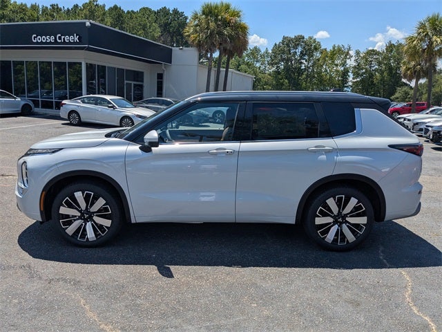 2025 Mitsubishi Outlander SEL