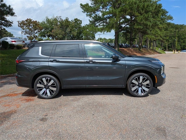 2025 Mitsubishi Outlander SEL
