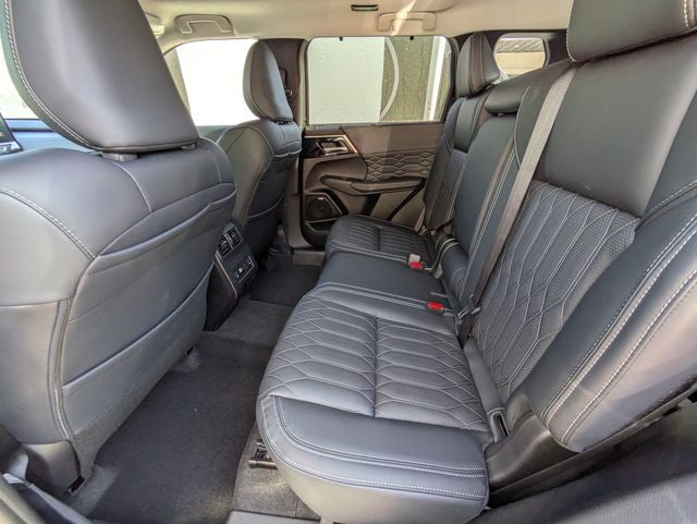 2026 Mitsubishi Outlander SEL