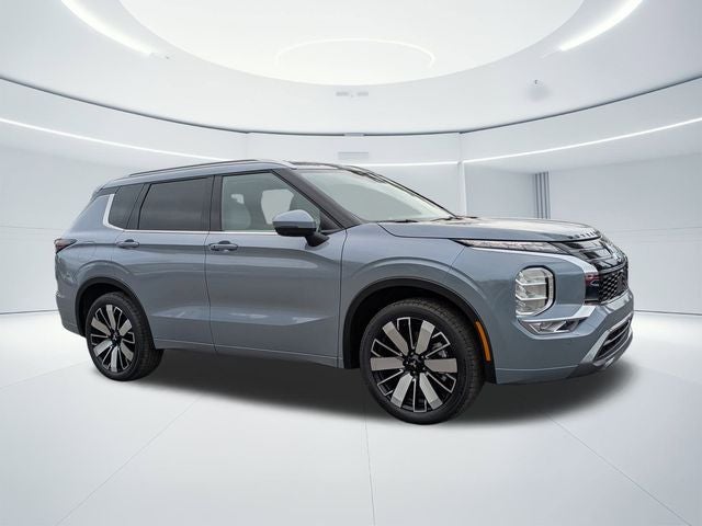 2026 Mitsubishi Outlander Base