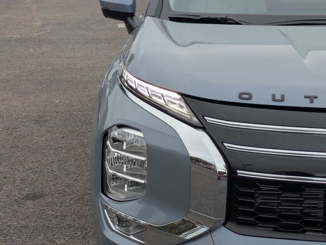 2026 Mitsubishi Outlander Base