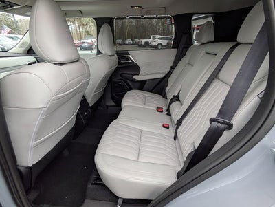 2026 Mitsubishi Outlander Base