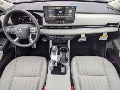 2026 Mitsubishi Outlander Base