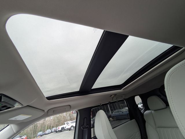 2026 Mitsubishi Outlander Base