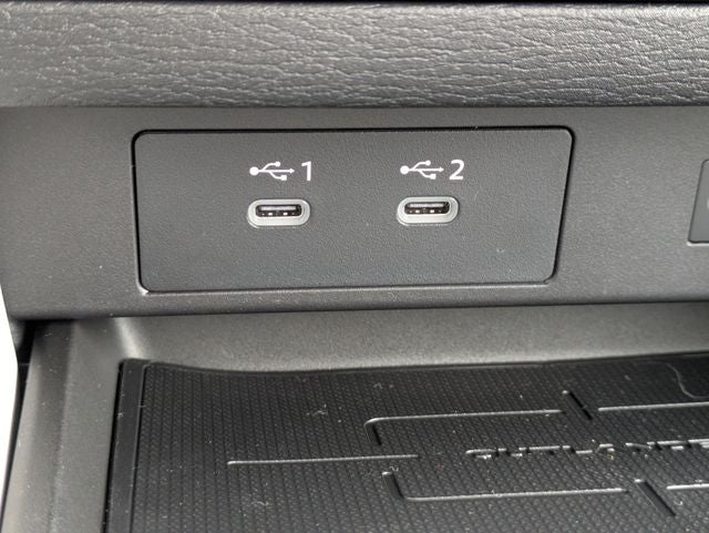 2026 Mitsubishi Outlander Base