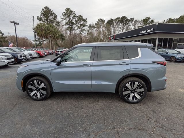 2026 Mitsubishi Outlander Base