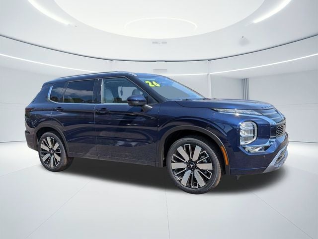 2026 Mitsubishi Outlander Base