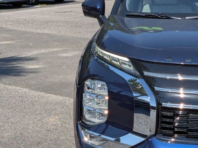 2026 Mitsubishi Outlander Base