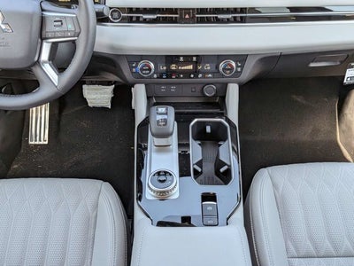 2026 Mitsubishi Outlander Base