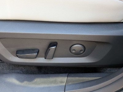 2026 Mitsubishi Outlander Base