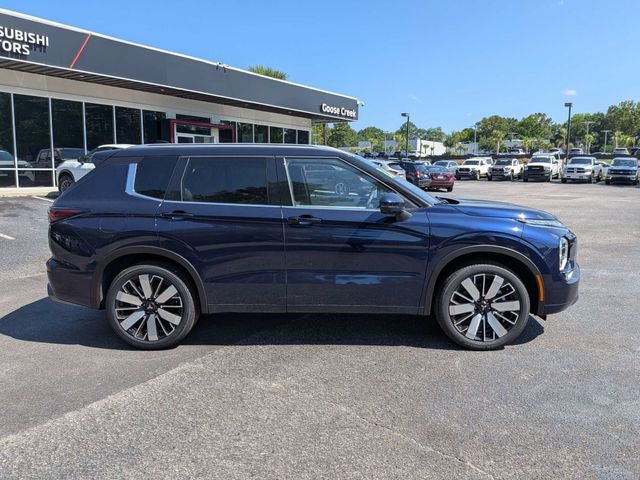 2026 Mitsubishi Outlander Base