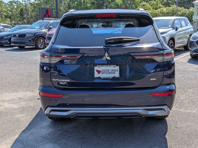 2026 Mitsubishi Outlander Base