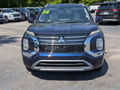 2026 Mitsubishi Outlander Base