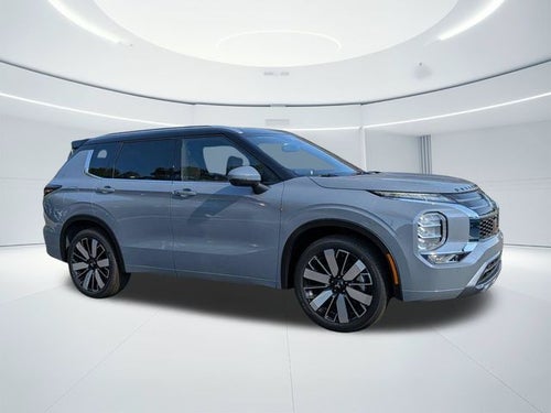 2026 Mitsubishi Outlander Base