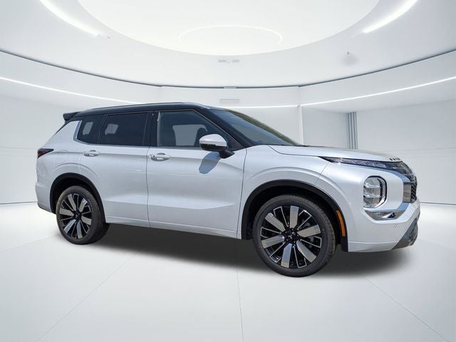 2026 Mitsubishi Outlander Base