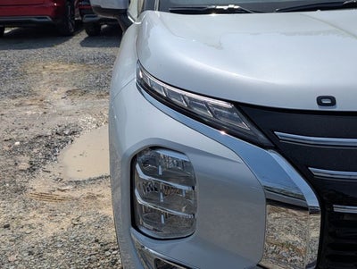 2026 Mitsubishi Outlander Base