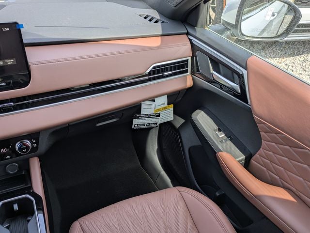 2026 Mitsubishi Outlander Base