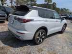 2026 Mitsubishi Outlander Base