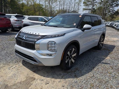 2026 Mitsubishi Outlander Base