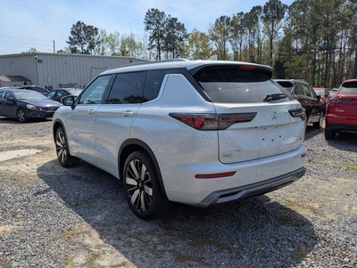 2026 Mitsubishi Outlander Base