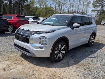 2026 Mitsubishi Outlander Base