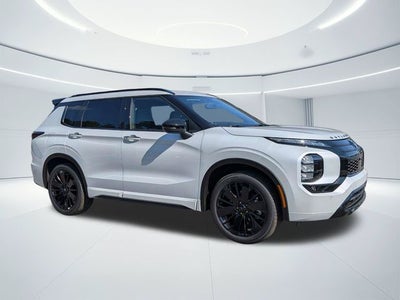 2026 Mitsubishi Outlander Black Edition