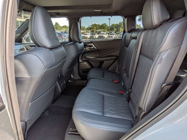 2026 Mitsubishi Outlander Black Edition