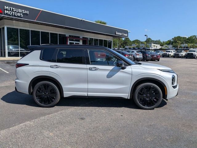 2026 Mitsubishi Outlander Black Edition