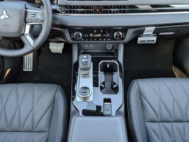 2026 Mitsubishi Outlander Black Edition