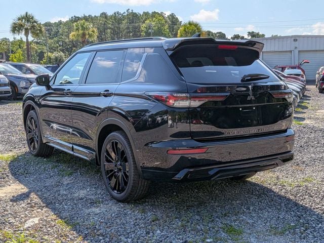 2026 Mitsubishi Outlander Black Edition