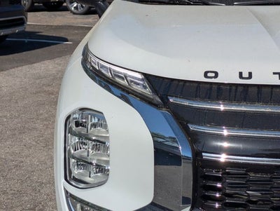 2026 Mitsubishi Outlander Base