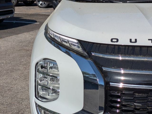 2026 Mitsubishi Outlander Base